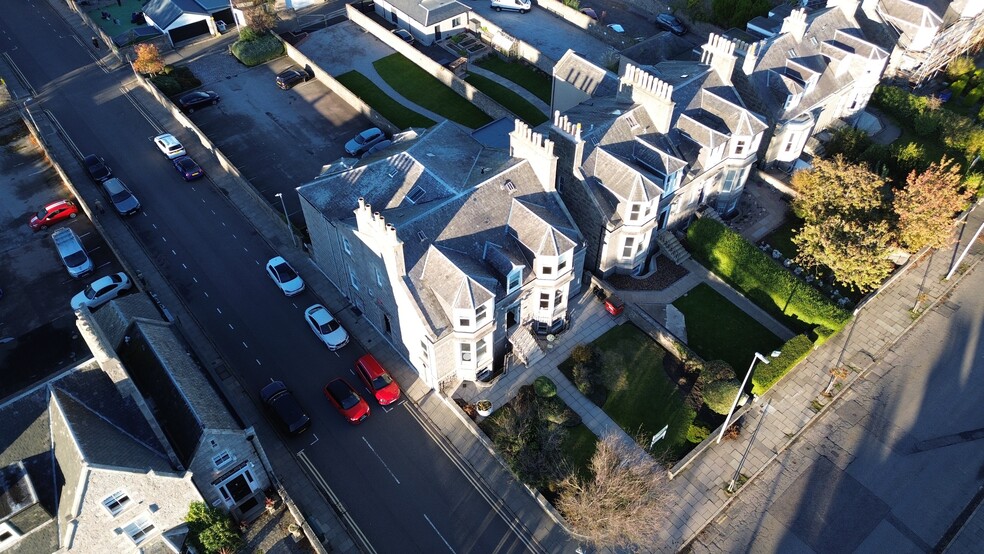 26 Carden Pl, Aberdeen to rent - Building Photo - Image 1 of 4