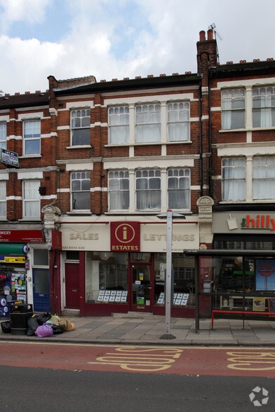 98 Alexandra Park Rd, London to rent - Building Photo - Image 3 of 11