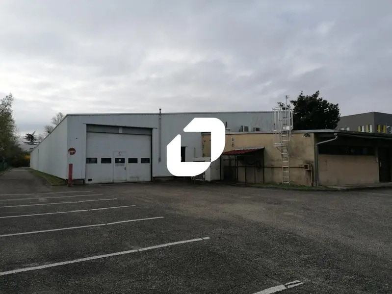 54 Avenue De L'Industrie, Rillieux-la-Pape to rent Building Photo- Image 1 of 9