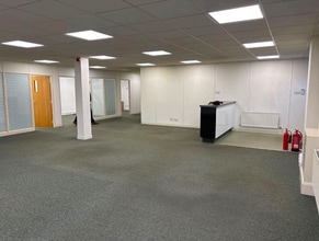 12 Inveralmond Way, Perth to rent Interior Photo- Image 1 of 2