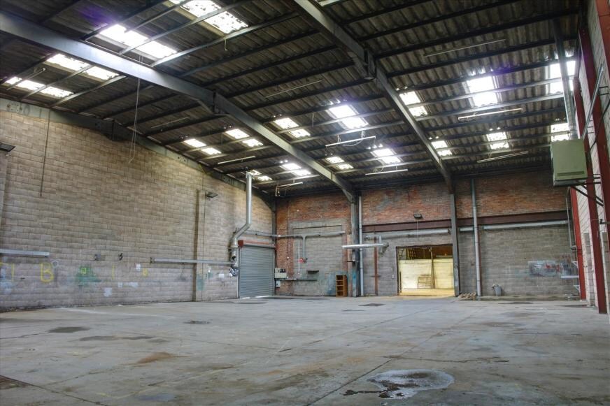 Lowercroft Rd, Bury BL8 3PA UK