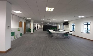 Salts Mill Rd, Shipley to rent Interior Photo- Image 2 of 2