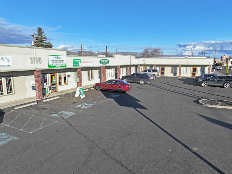 1115 W Lincoln Ave, Yakima, WA for rent - Building Photo - Image 2 of 16