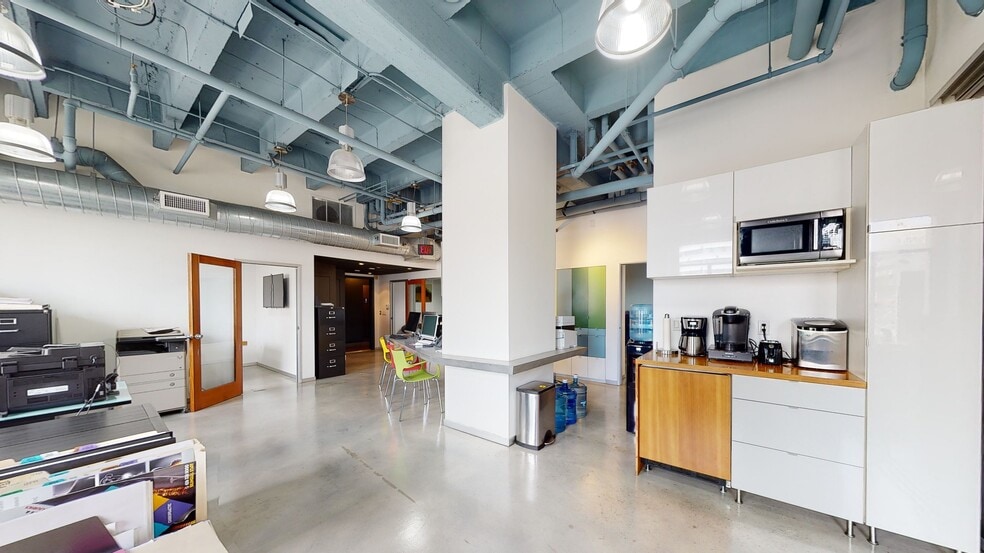 6253 Hollywood Blvd, Los Angeles, CA for sale - Interior Photo - Image 1 of 18