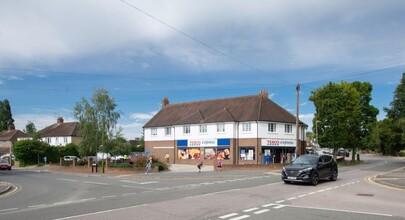 1 Berry Ln, Rickmansworth for sale Primary Photo- Image 1 of 1