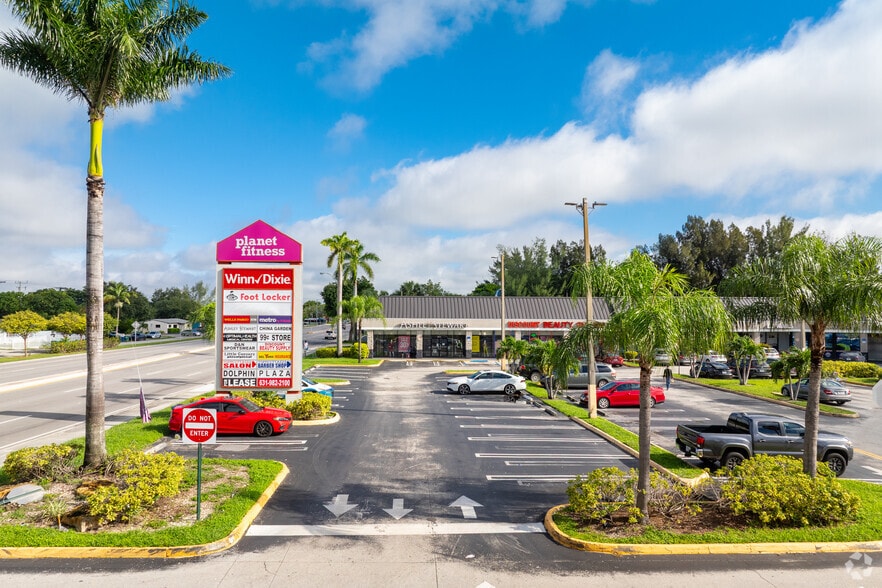 17237-17161 NW 27th Ave, Opa-locka, FL to rent - Building Photo - Image 2 of 20