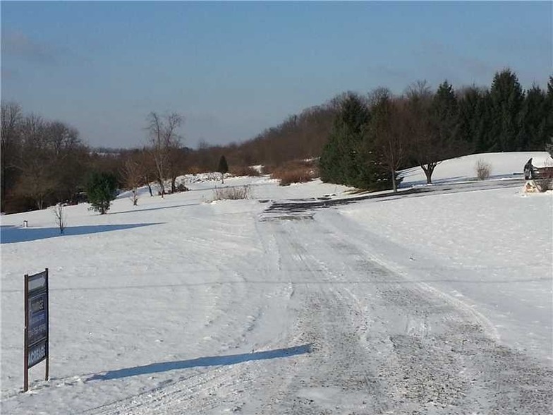 Dutch Ridge Rd, Ellwood City, PA for sale - Primary Photo - Image 1 of 1