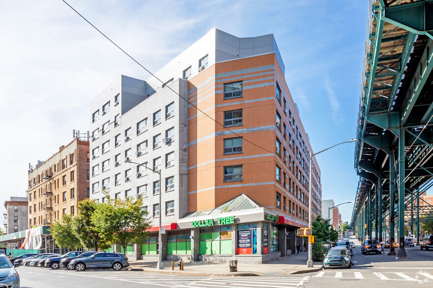 924 Westchester Ave, Bronx, NY for sale - Building Photo - Image 1 of 1