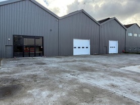 Industrial in Corbeil-Essonnes to rent Building Photo- Image 1 of 16