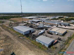 101 W Avenue D, Ennis, TX for sale Primary Photo- Image 1 of 8