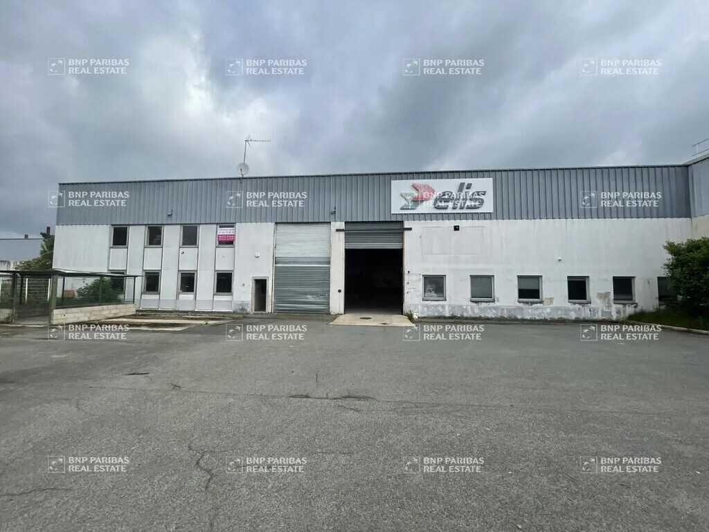 Vente Local d'activités 1 664 m² - Photo 1