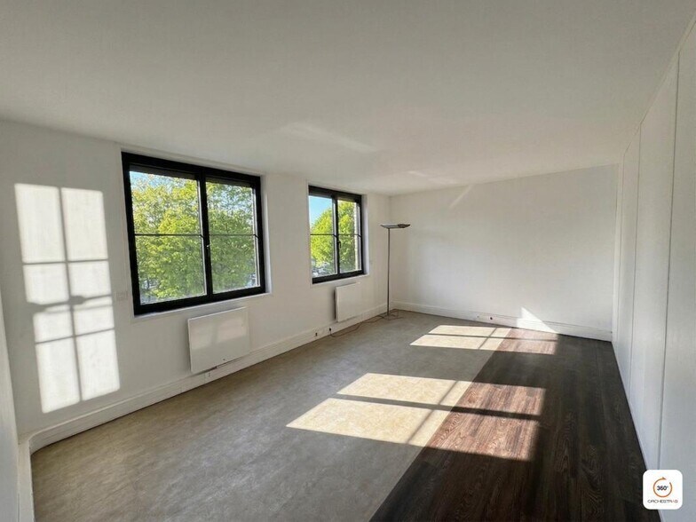23 Rue De La Maison Rouge, Lognes to rent - Interior Photo - Image 3 of 9