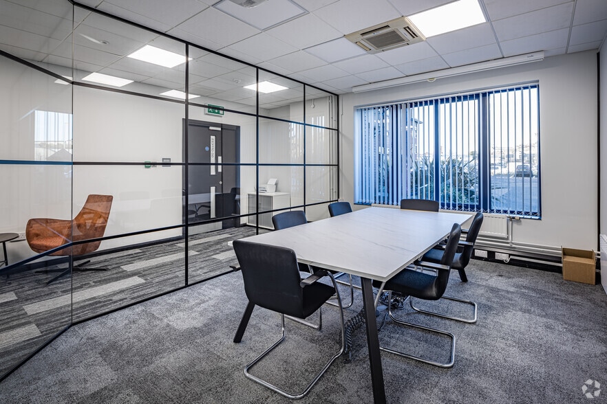 Columbus Quay, Liverpool to rent - Interior Photo - Image 3 of 36