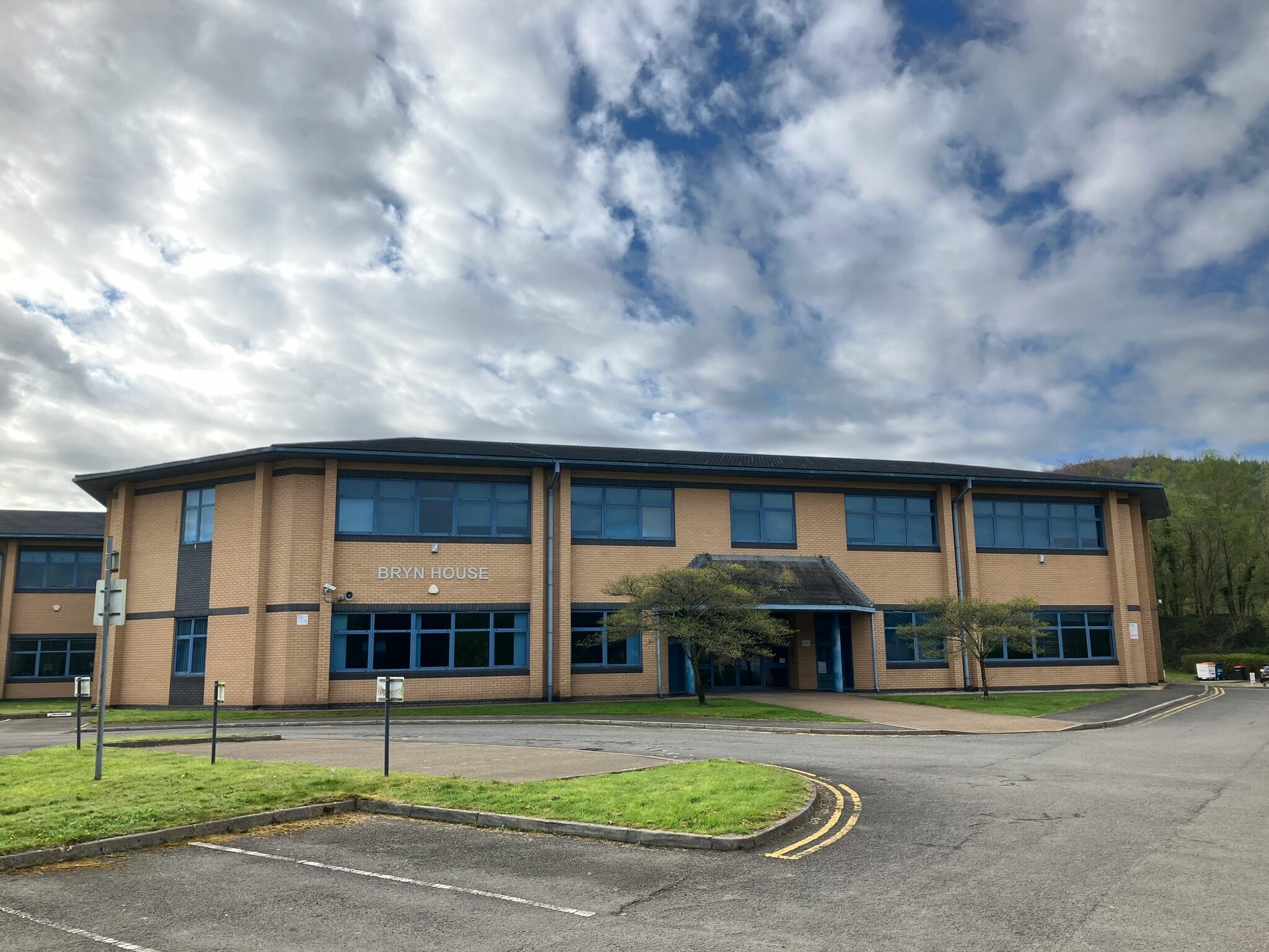 Caerphilly Business Park, Caerphilly to rent Building Photo- Image 1 of 5