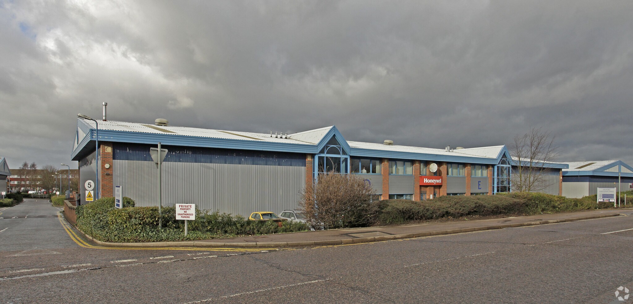 President Way, Luton for sale Primary Photo- Image 1 of 1