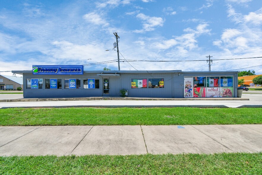 1400-1402 S Texas Ave, Bryan, TX for sale - Building Photo - Image 1 of 18