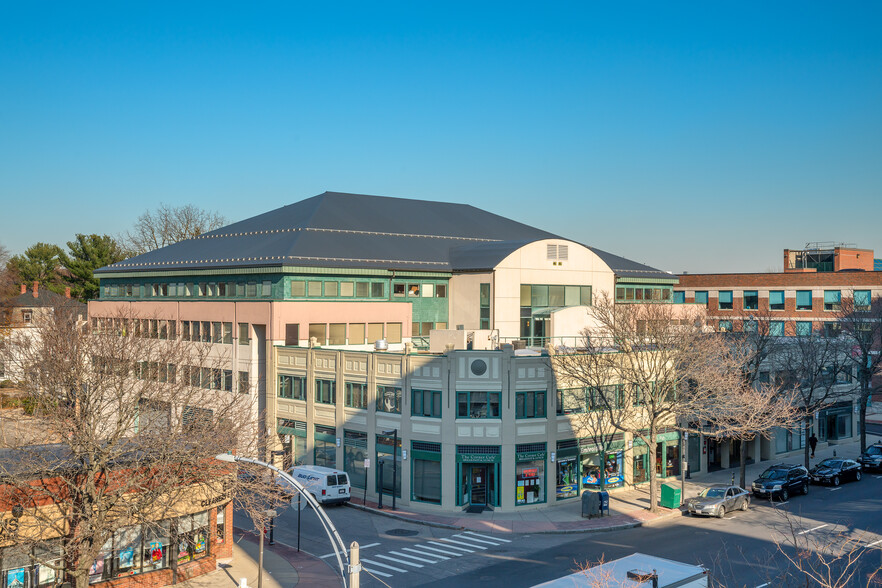 313 Washington St, Newton, MA for rent - Building Photo - Image 1 of 1