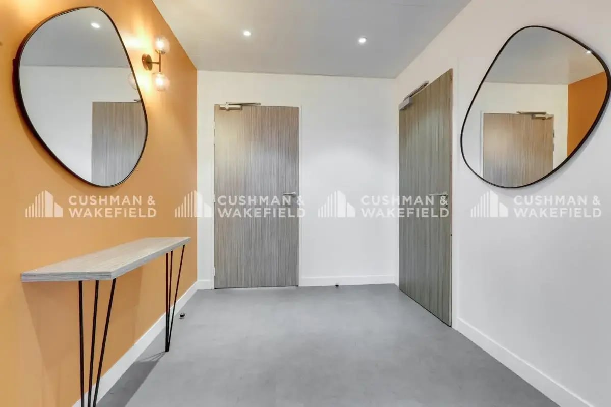 14-16 Avenue Carnot, Massy to rent Interior Photo- Image 1 of 14