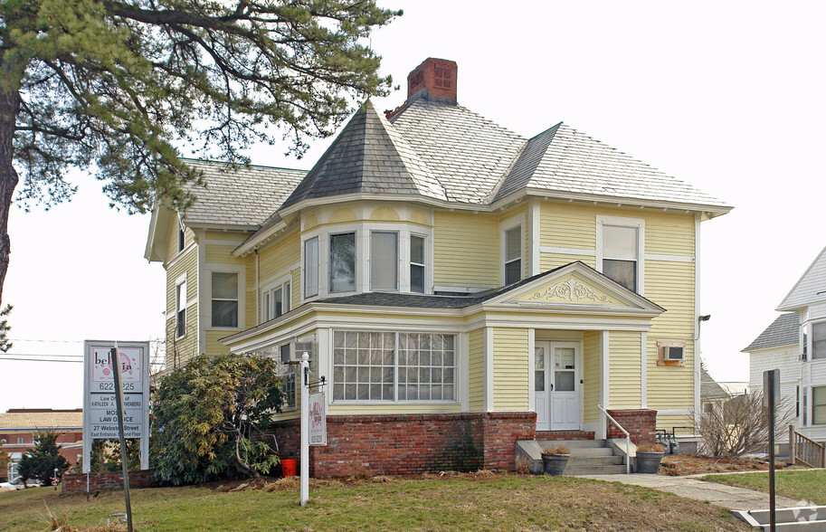 27 Webster St, Manchester, NH for sale - Primary Photo - Image 1 of 1