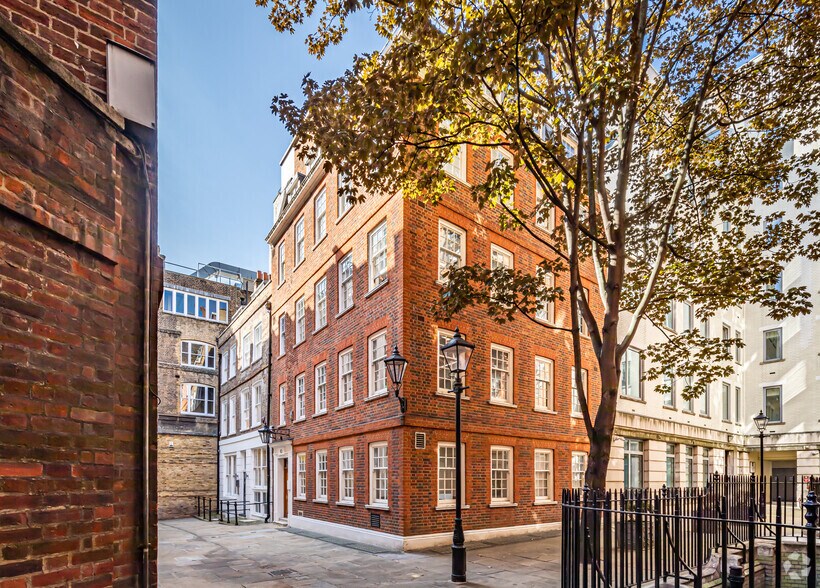 10 Bolt Ct, London for sale - Primary Photo - Image 1 of 1