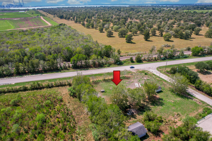 11601 FM 2759 Rd, Richmond, TX for sale - Building Photo - Image 2 of 18