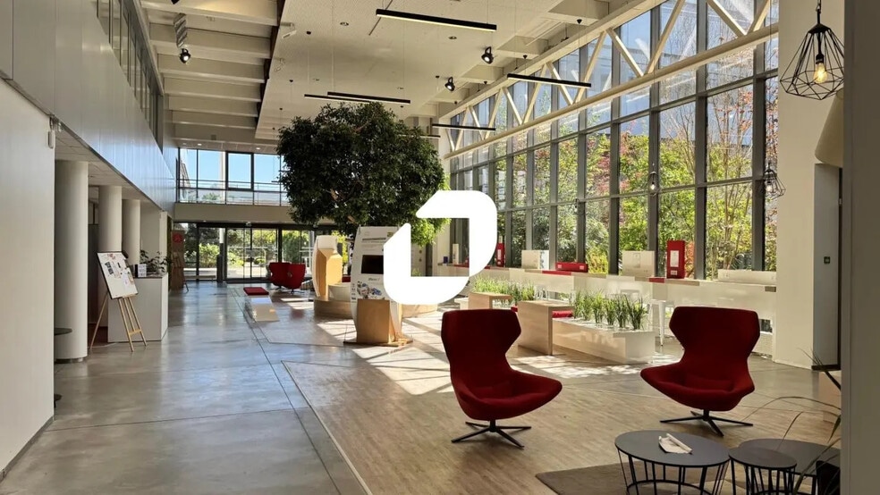 16 Avenue De L'Europe, Schiltigheim to rent - Lobby - Image 3 of 11
