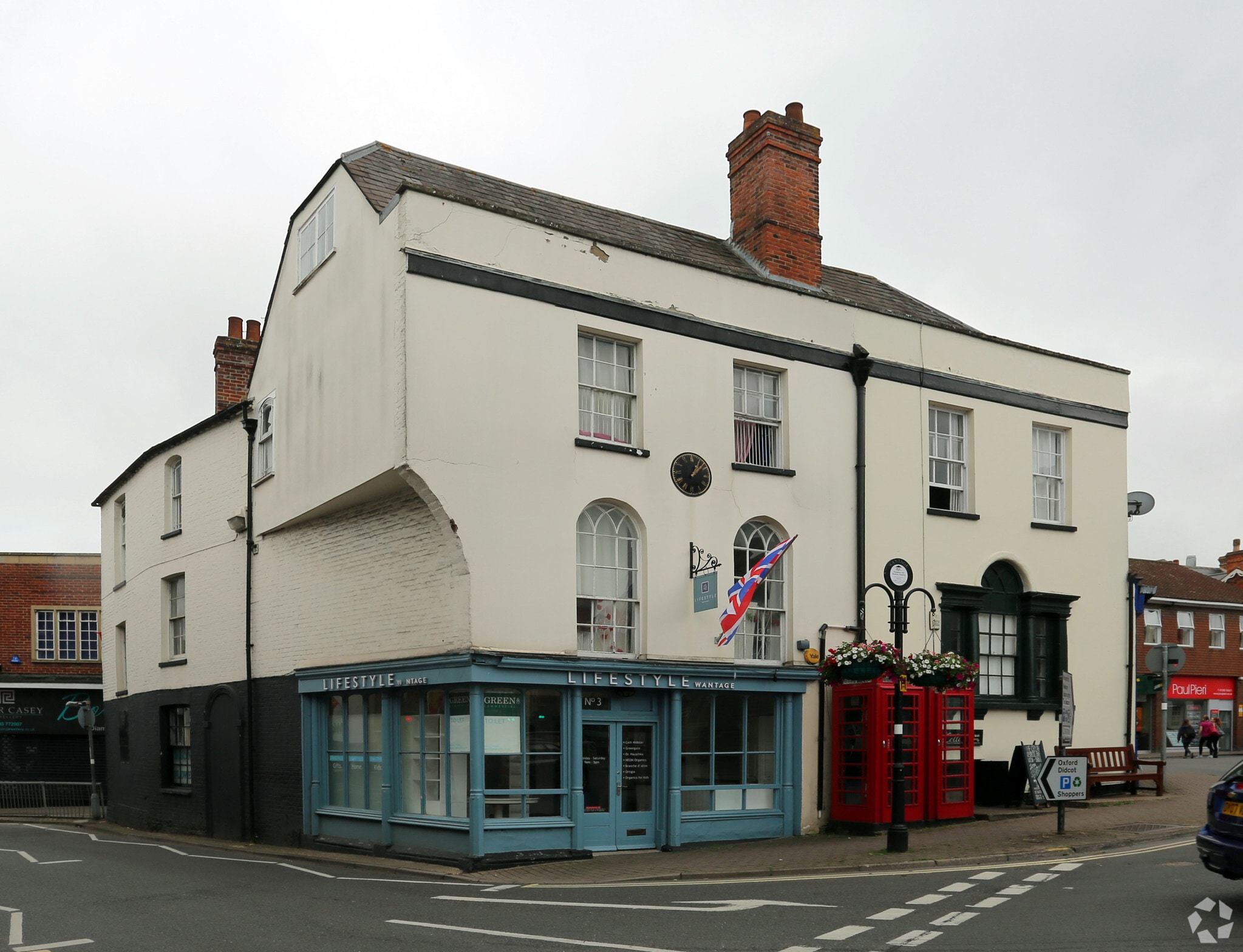 52 Market Pl, Wantage to rent Primary Photo- Image 1 of 13