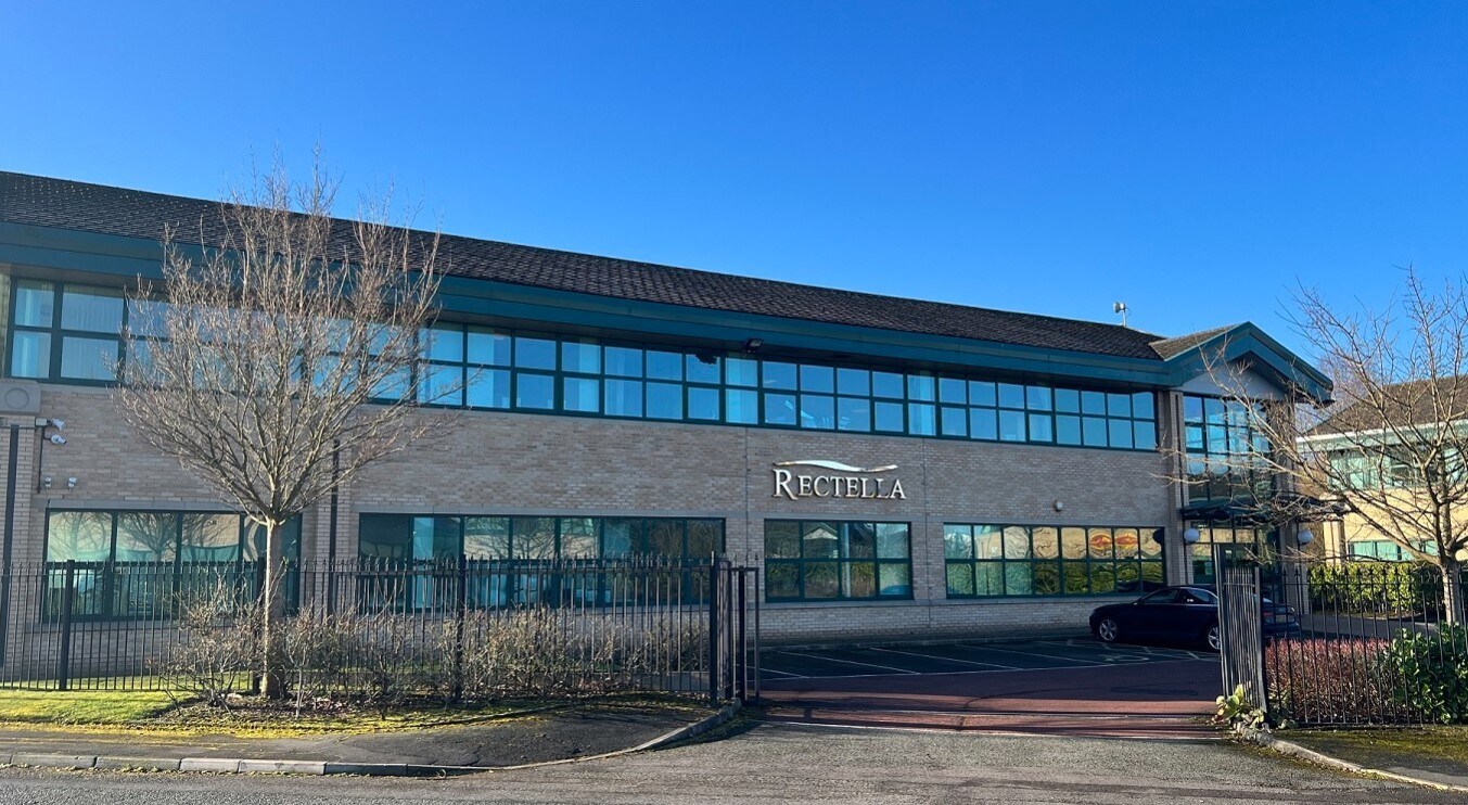 2 Blackmore Rd, Manchester for sale Building Photo- Image 1 of 1