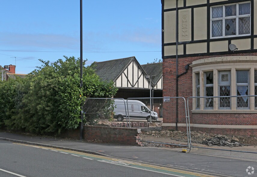 Sandringham Rd, Doncaster DN2 5HY UK