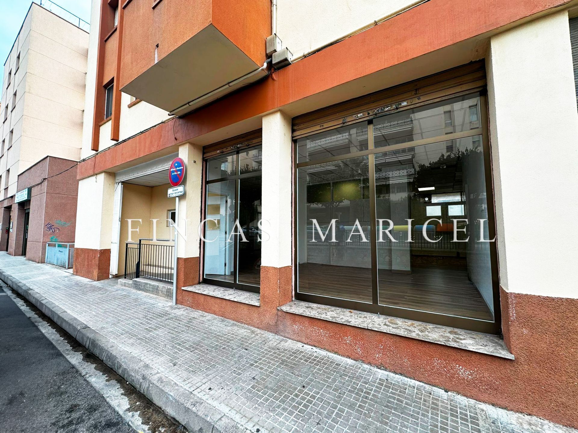 Retail in Sitges, Barcelona to rent Primary Photo- Image 1 of 4