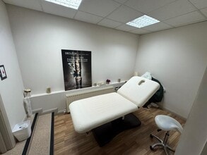 13 Antrim St, Lisburn to rent Building Photo- Image 1 of 3