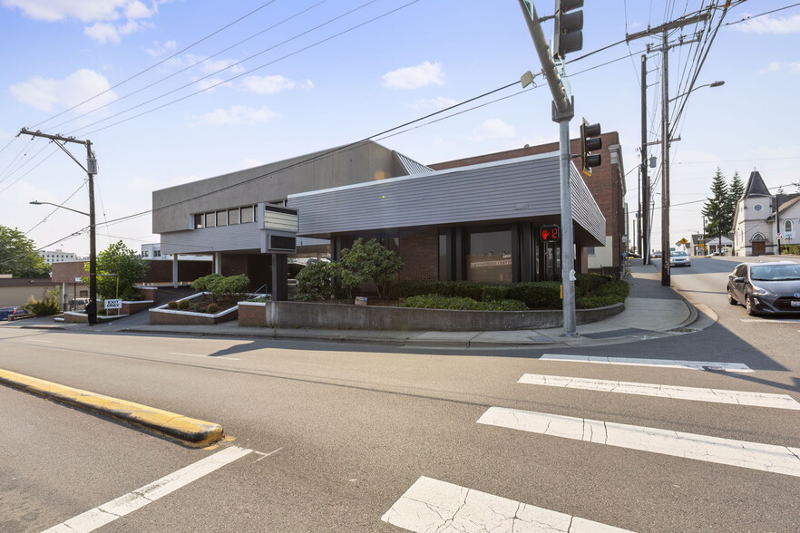 873-875 6th St, Bremerton, WA for rent - Building Photo - Image 1 of 59