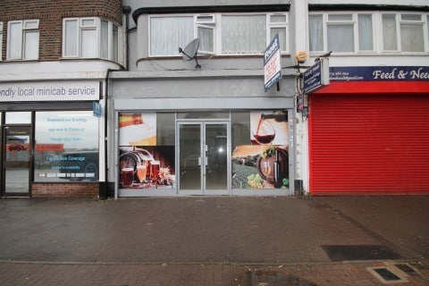 6 Hamilton Para, Feltham for sale - Primary Photo - Image 1 of 1