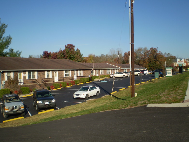 821 Main St, Munfordville, KY for sale - Primary Photo - Image 1 of 1