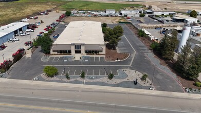 3950-3962 S K St, Tulare, CA for rent Building Photo- Image 1 of 3