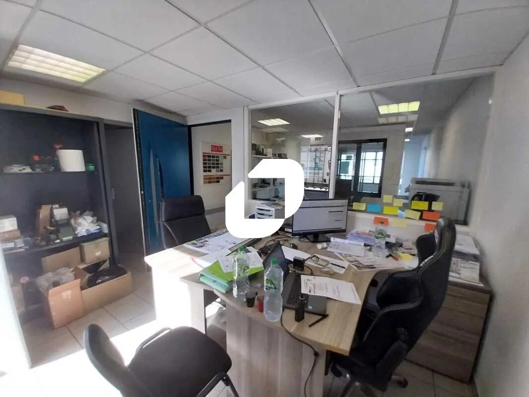 Retail in Eysines to rent Interior Photo- Image 1 of 5