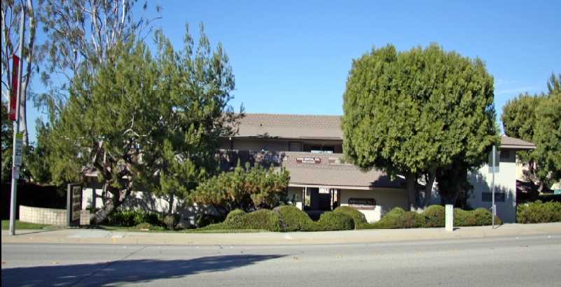 23525 Golden Springs Dr, Diamond Bar, CA for rent - Building Photo - Image 2 of 14