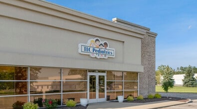 4520 Linden Creek Pky, Flint, MI to rent Building Photo- Image 1 of 3