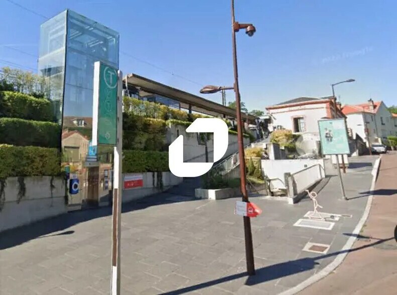 Office in Viroflay to rent - Building Photo - Image 2 of 14