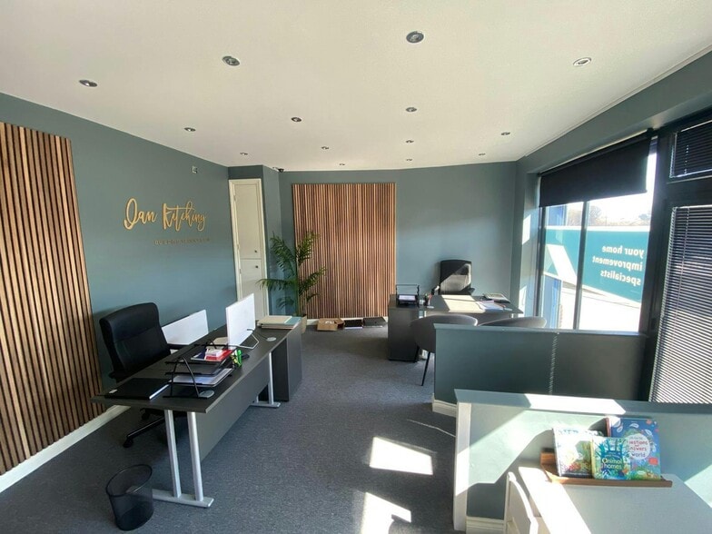 75 Stephenson Rd, Newcastle Upon Tyne to rent - Building Photo - Image 2 of 4