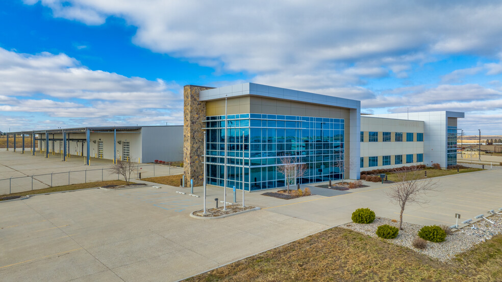 805 48th Ave W, Williston, ND for sale - Building Photo - Image 1 of 22