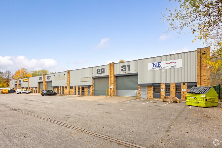 21-31 Oakham Dr, Sheffield for sale - Primary Photo - Image 1 of 1