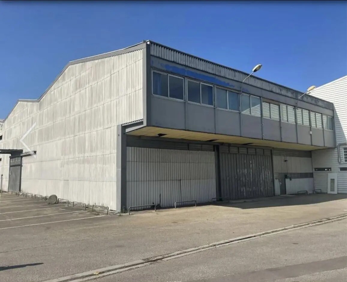 Industrial in Caluire-et-Cuire to rent Building Photo- Image 1 of 5