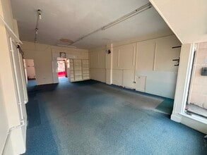 50-52 Lincluden Rd, Dumfries to rent Interior Photo- Image 2 of 3