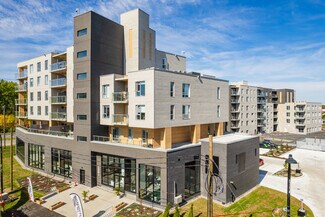 More details for 15792 Rue Sherbrooke E, Montréal, QC - Retail to Rent