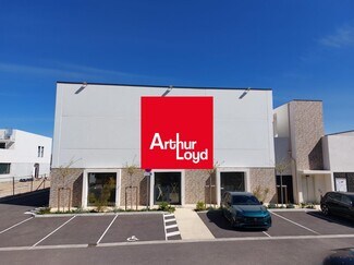 More details for Avenue Léon Amic, Cuers - Retail for Sale