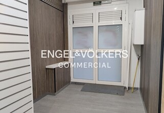 Retail in Barcelona, Barcelona to rent Interior Photo- Image 1 of 5