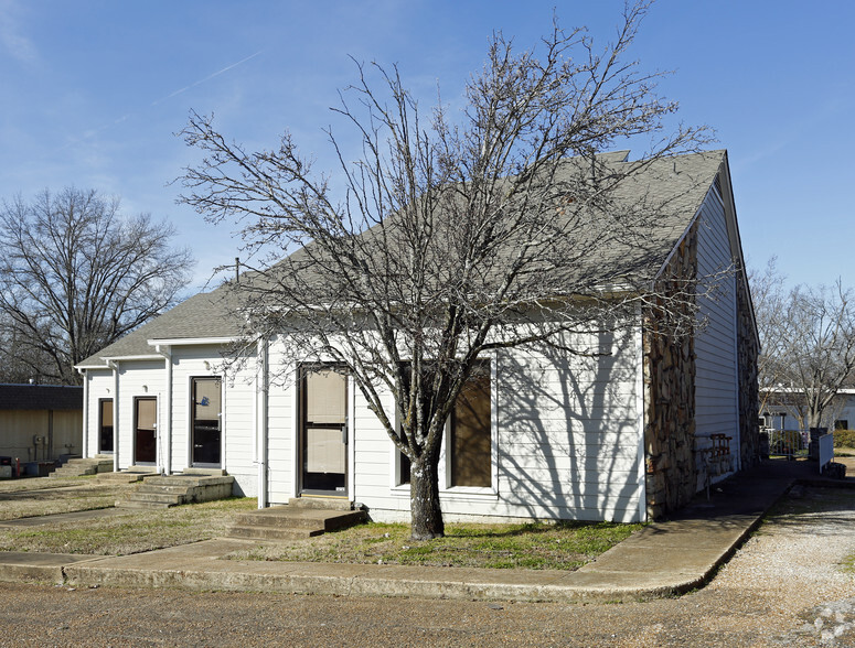 628 Chaney Cv, Collierville, TN for rent - Building Photo - Image 3 of 4