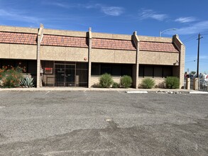 800 W Bonanza Rd, Las Vegas, NV for rent Building Photo- Image 1 of 16