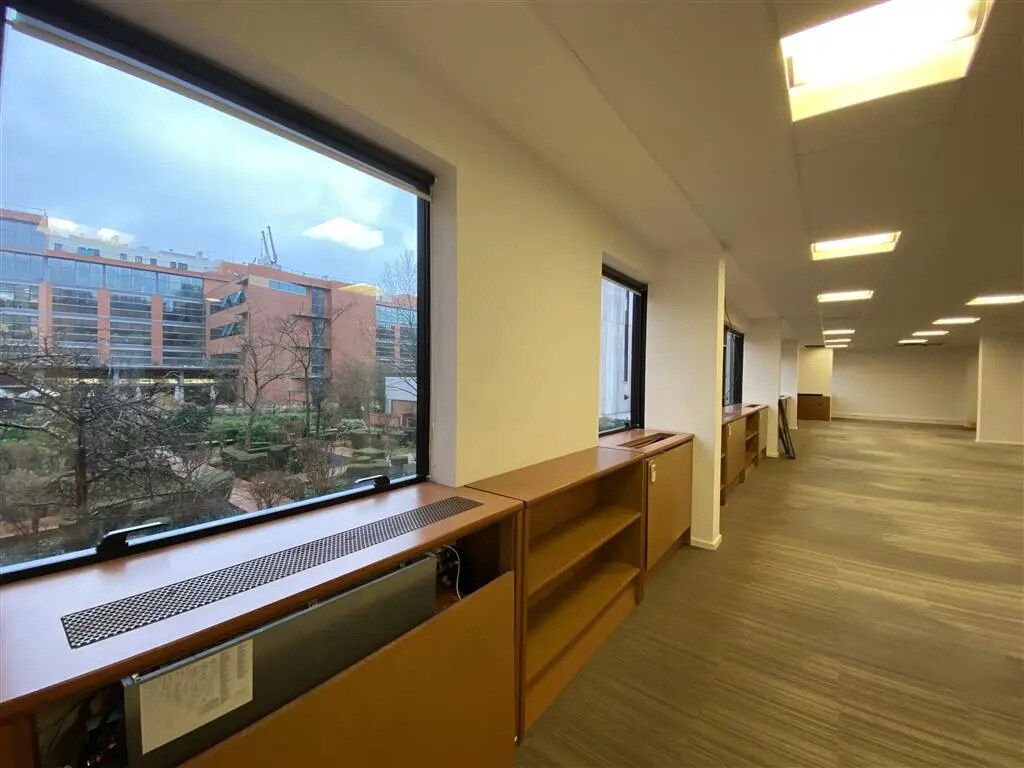 Office in Ivry-sur-Seine to rent Building Photo- Image 1 of 10